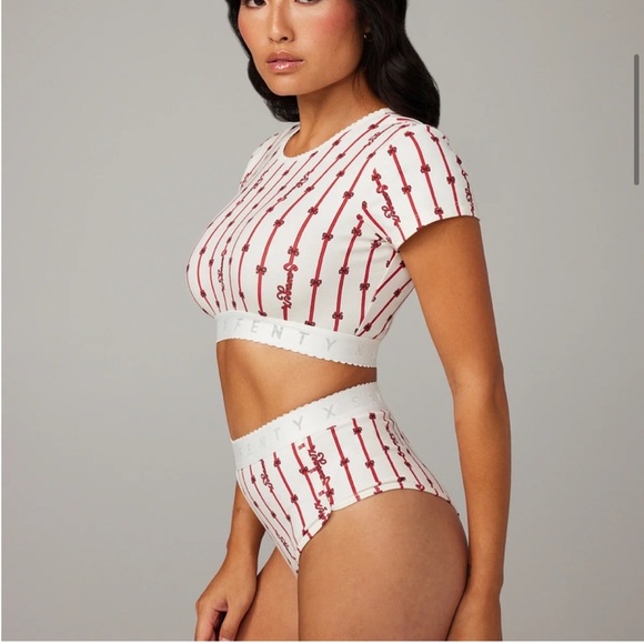 Savage X Fenty Iced White Baddie Bow Goji Berry Red Three Piece VIP Box Set